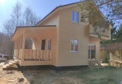 Фото со стройплощадок - Каркасный дом 8х9,5 м.
