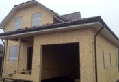 Фото со стройплощадок - Каркасный дом 10х10.5 м.