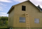 Фото со стройплощадок - Каркасный дом 8х9 м.