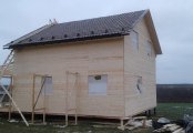 Фото со стройплощадок - Каркасный дом 8х9 м. (выставочный образец)