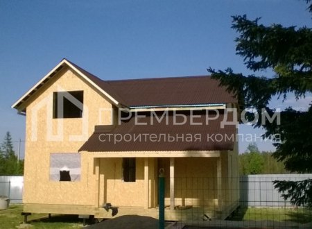 Фото со стройплощадок - Каркасный дом 8х9 м.