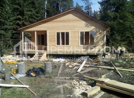 Фото со стройплощадок - Дом из бруса 9×9 м.