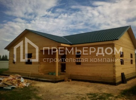 Фото со стройплощадок - Дом из бруса 10х13,7 м.
