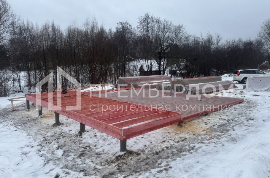 Фото со стройплощадок - Каркасный дом 10х11 м.