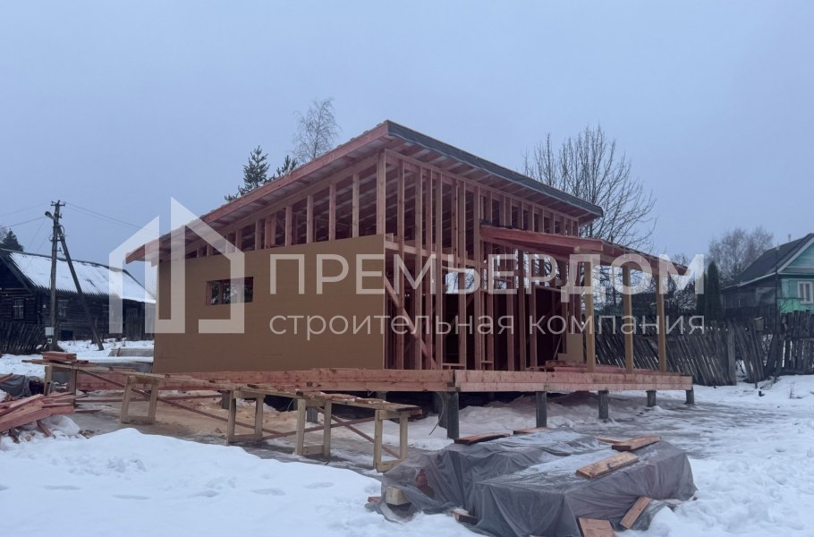 Фото со стройплощадок - Каркасный дом 10х11 м.