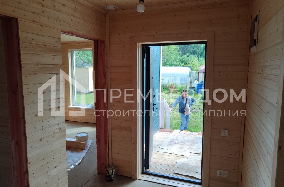 Фото со стройплощадок - Каркасный дом 7х9 м.