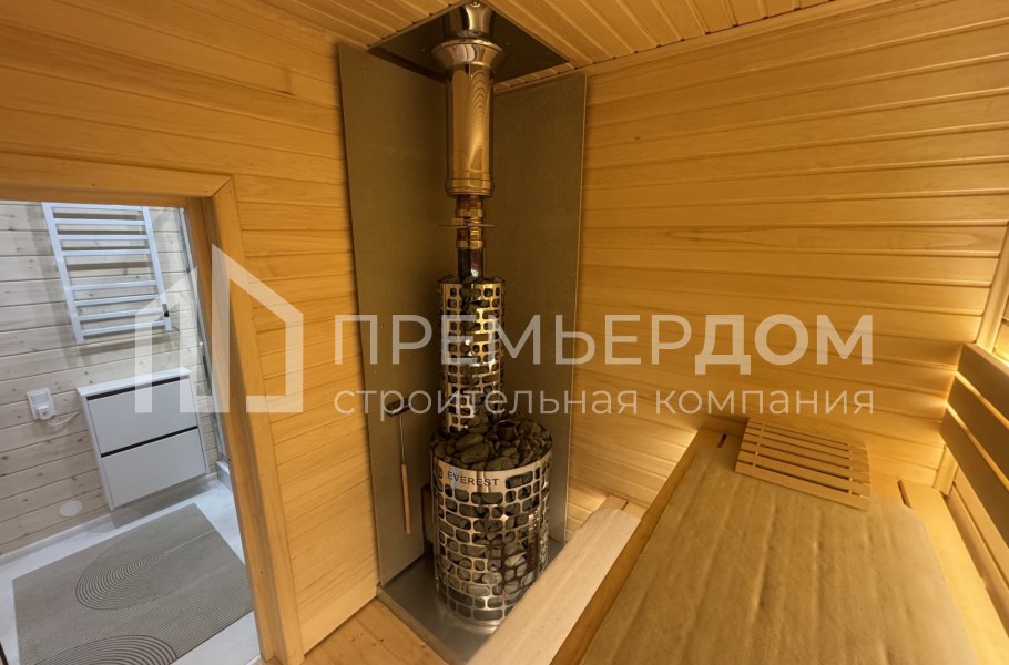 Фото со стройплощадок - Каркасный дом 10х11 м.