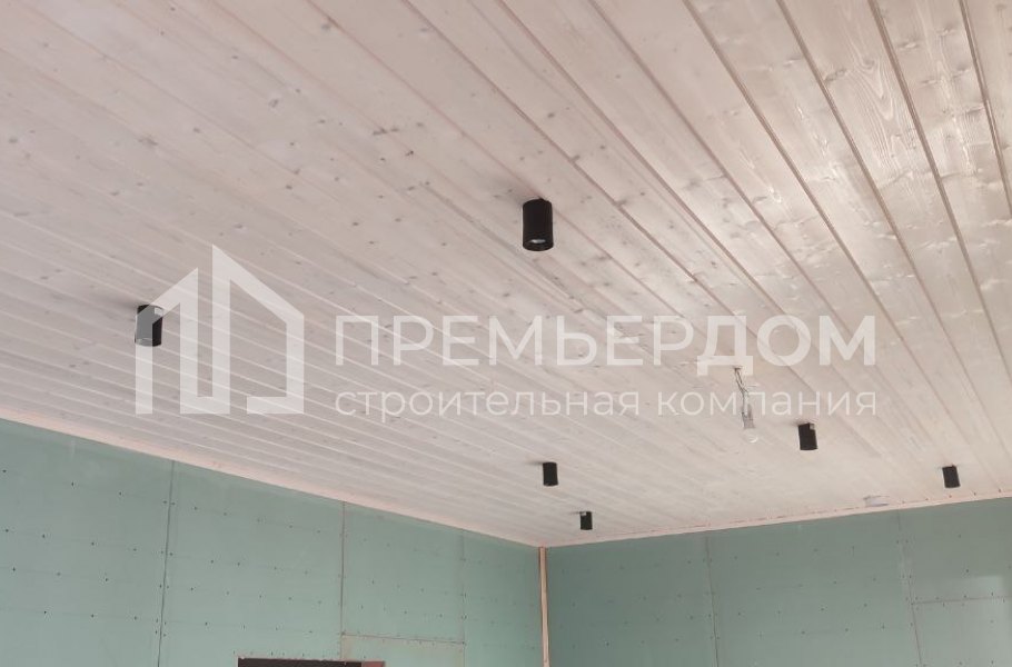 Фото со стройплощадок - Каркасный дом 11,7х11,5 м.