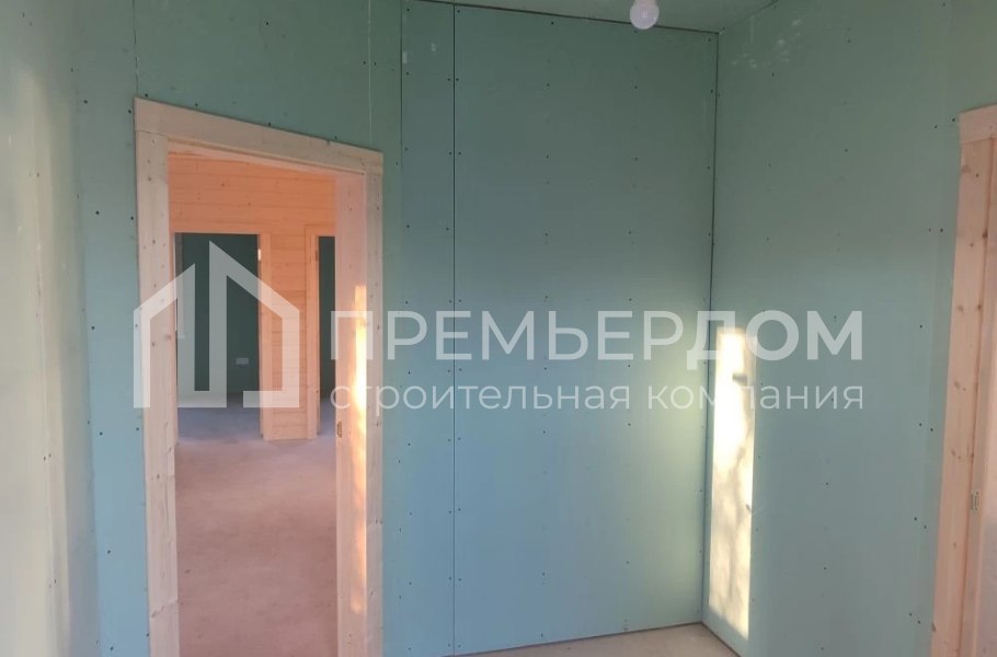 Фото со стройплощадок - Каркасный дом 9х12,5 м.