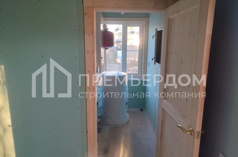 Фото со стройплощадок - Каркасный дом 9х12,5 м.