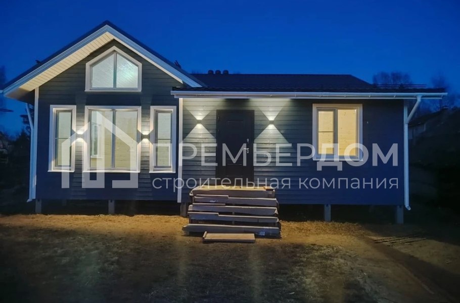 Фото со стройплощадок - Каркасный дом 10х10,5 м.