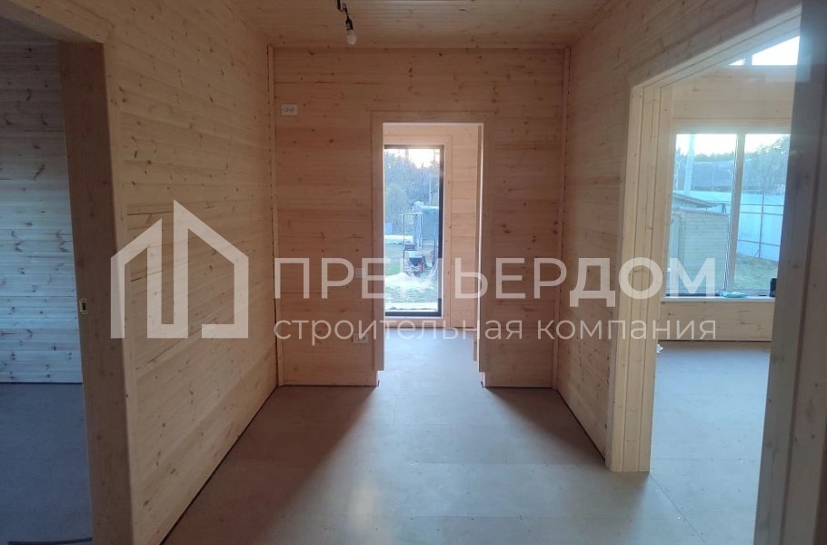 Фото со стройплощадок - Каркасный дом 10х10,5 м.