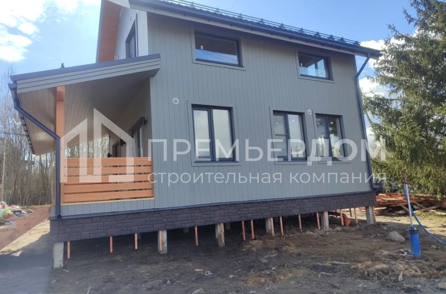 Фото со стройплощадок - Каркасный дом 6х9 м.