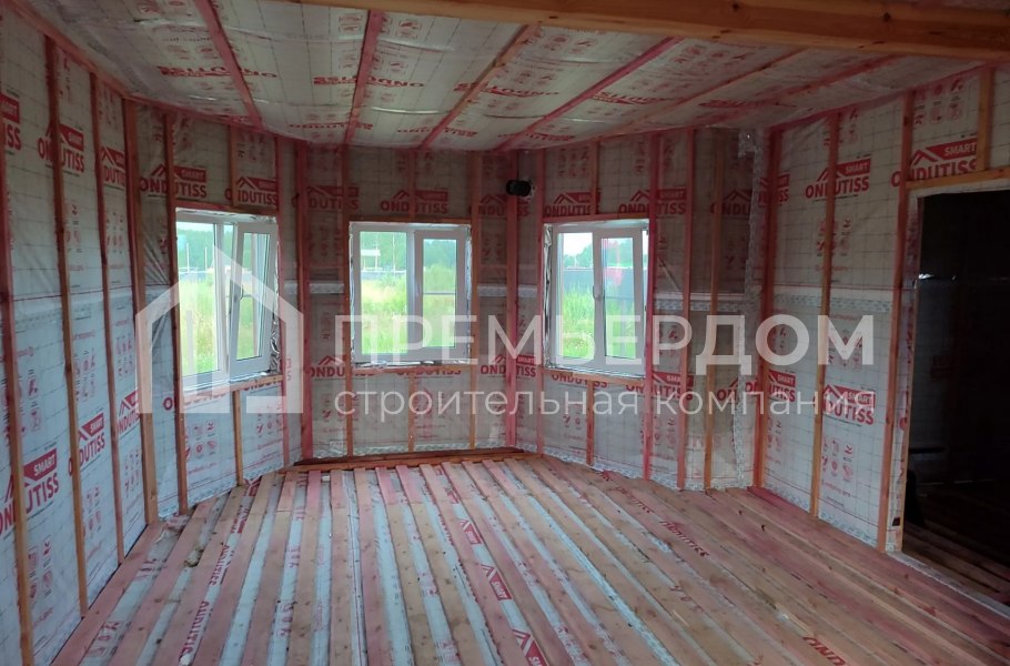 Фото со стройплощадок - Каркасный дом 7,5х10,5 м.