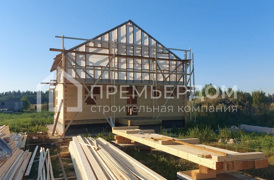 Фото со стройплощадок - Дом из бруса 9х11 м.