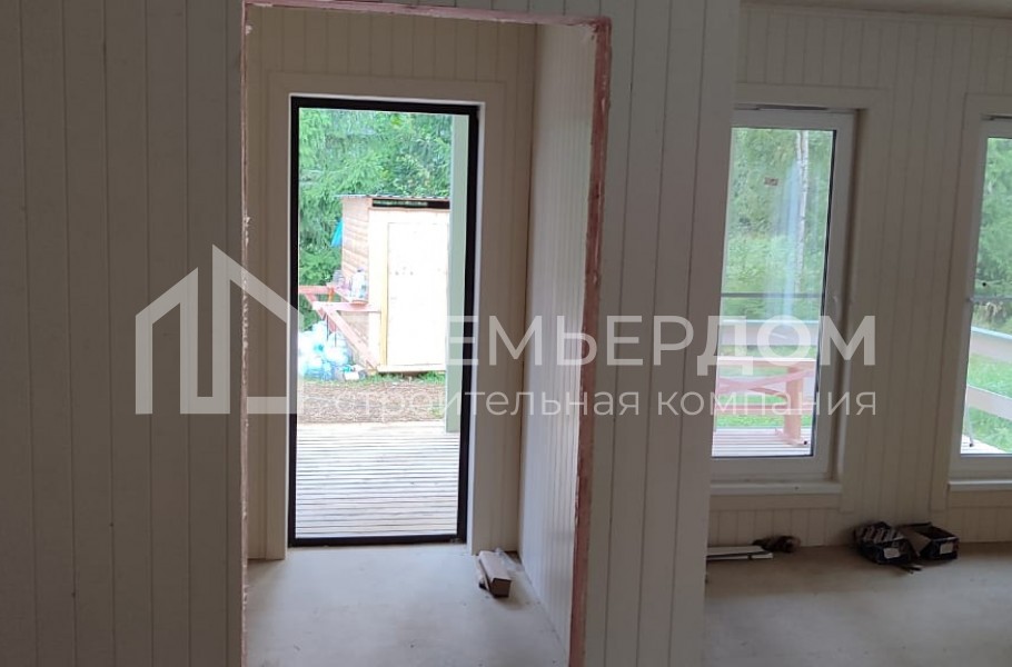 Фото со стройплощадок - Каркасный дом 9х10 м.