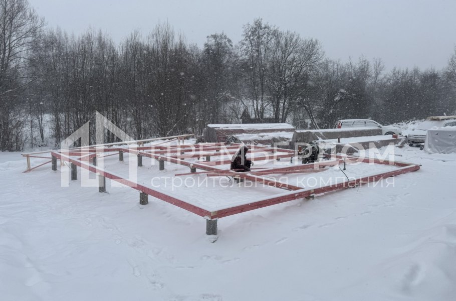 Фото со стройплощадок - Каркасный дом 10х11 м.