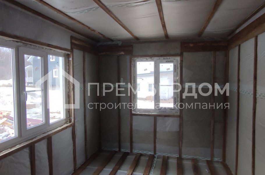 Фото со стройплощадок - Каркасный дом 8х10 м.