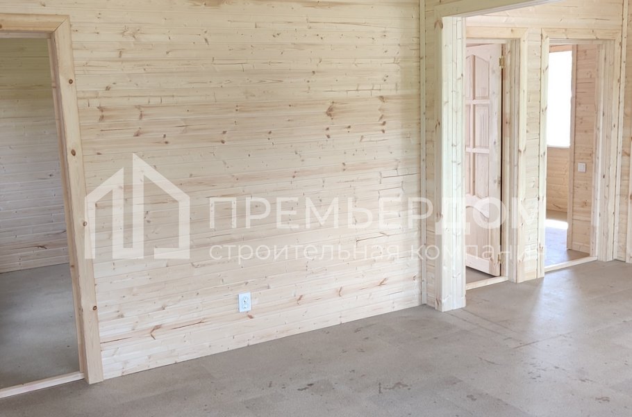 Фото со стройплощадок - Каркасный дом 8х9 м.