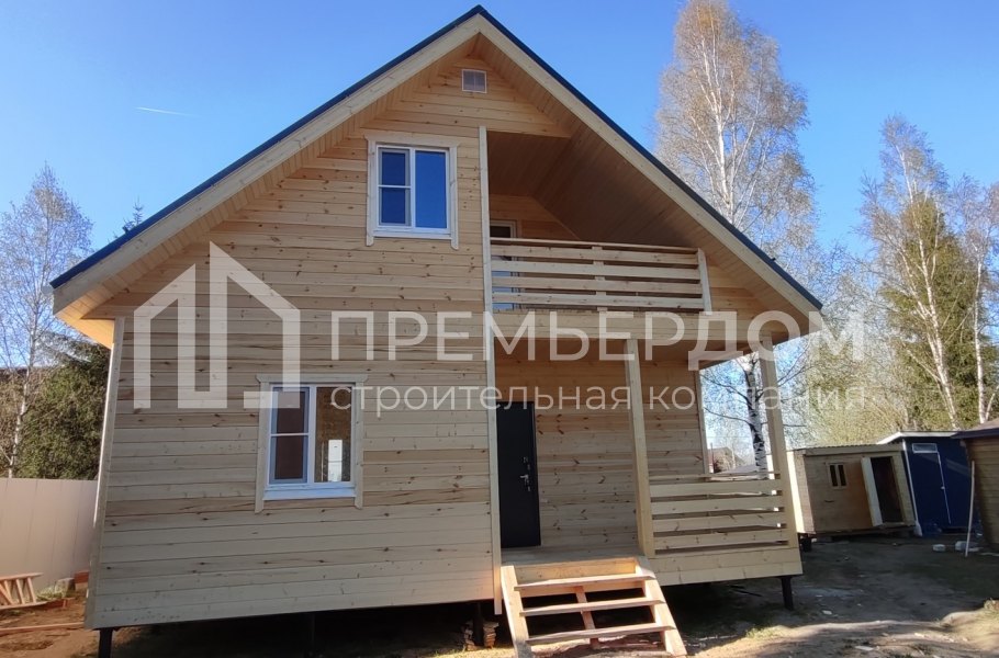 Фото со стройплощадок - Каркасный дом 8х8 м.