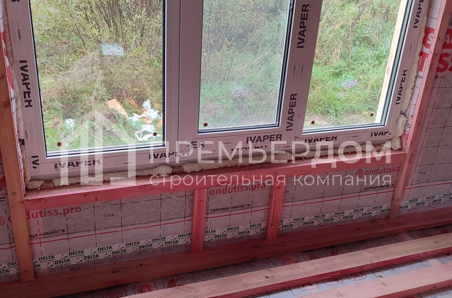 Фото со стройплощадок - Каркасный дом 9х11 м.