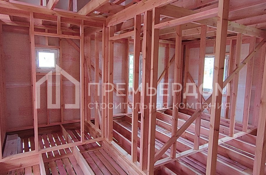 Фото со стройплощадок - Каркасный дом 6х9 м.