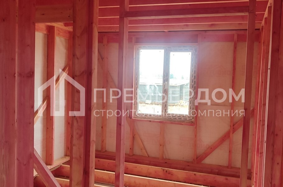 Фото со стройплощадок - Каркасный дом 10х12 м.