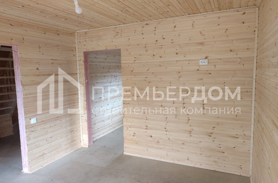 Фото со стройплощадок - Каркасный дом 8х9,5 м.