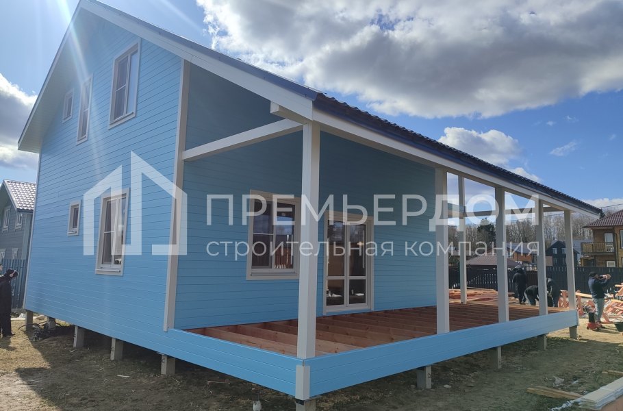 Фото со стройплощадок - Каркасный дом 11х10 м.