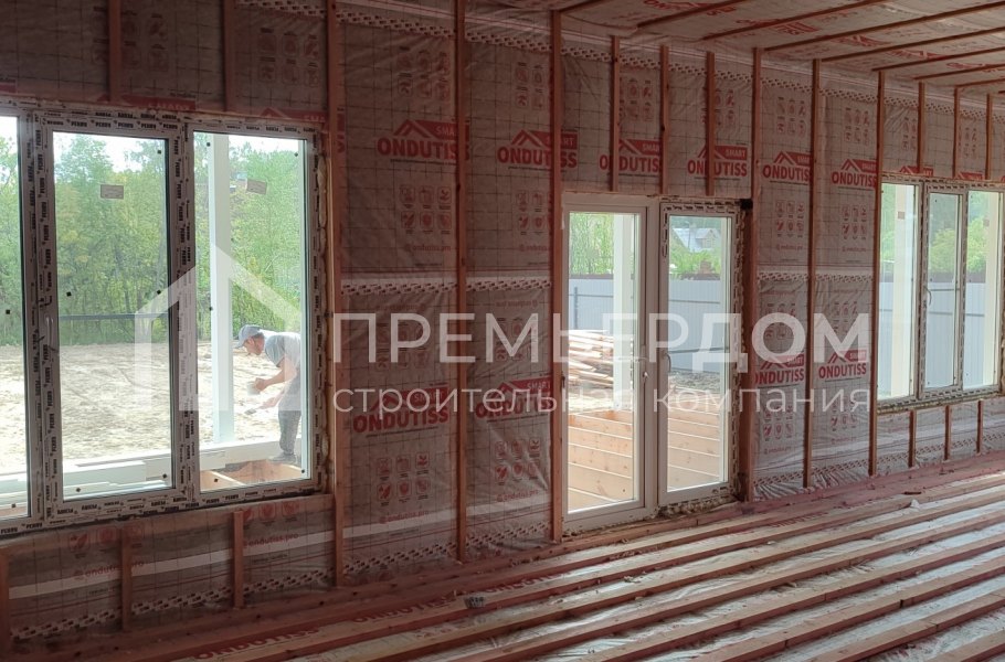 Фото со стройплощадок - Каркасный дом 12х16 м.