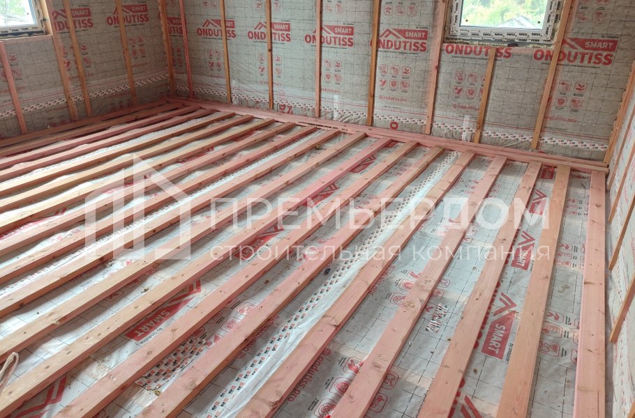 Фото со стройплощадок - Каркасный дом 12х16 м.