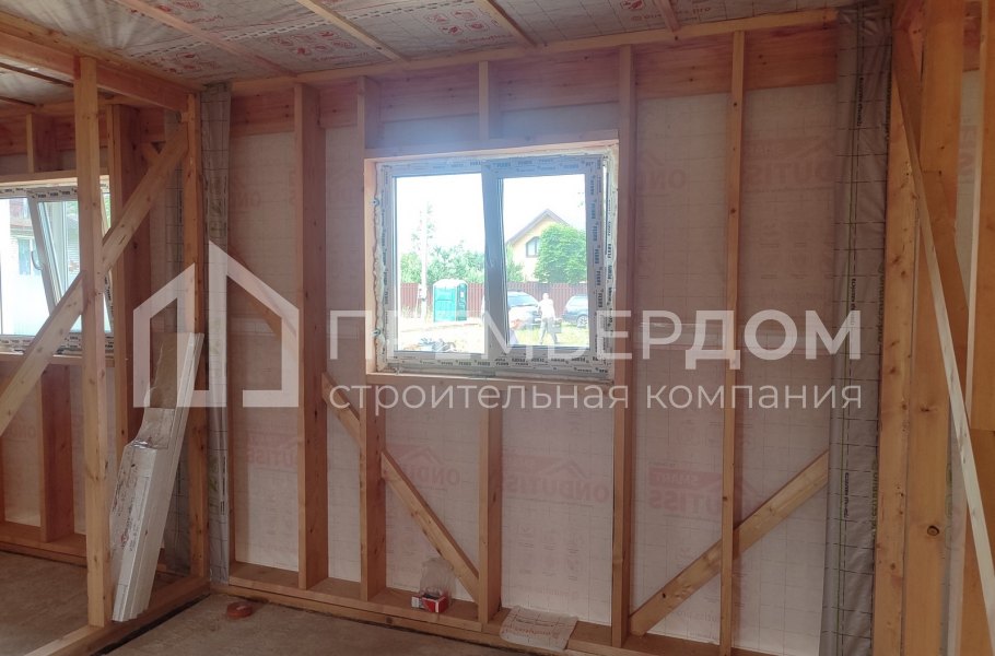 Фото со стройплощадок - Каркасный дом 8х10 м.