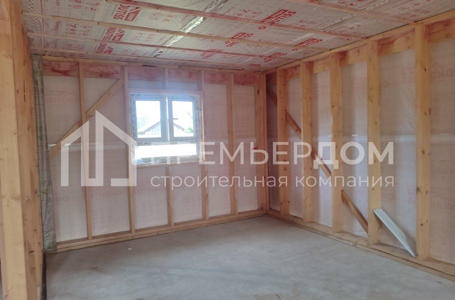 Фото со стройплощадок - Каркасный дом 8х10 м.