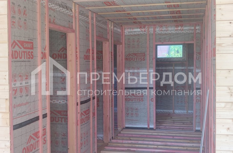 Фото со стройплощадок - Каркасный дом 12х11,5 м.