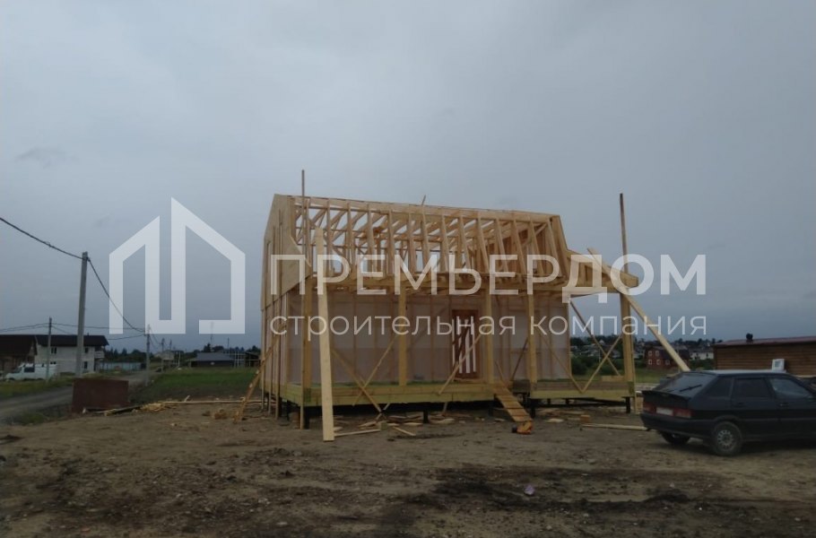 Фото со стройплощадок - Каркасный дом 9х10 м.