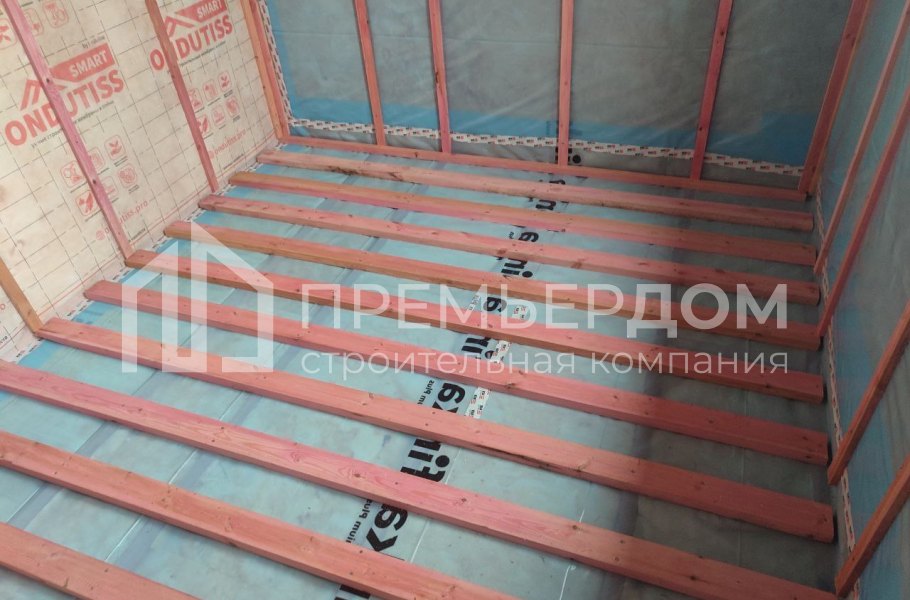 Фото со стройплощадок - Каркасный дом 13,5×11 м.