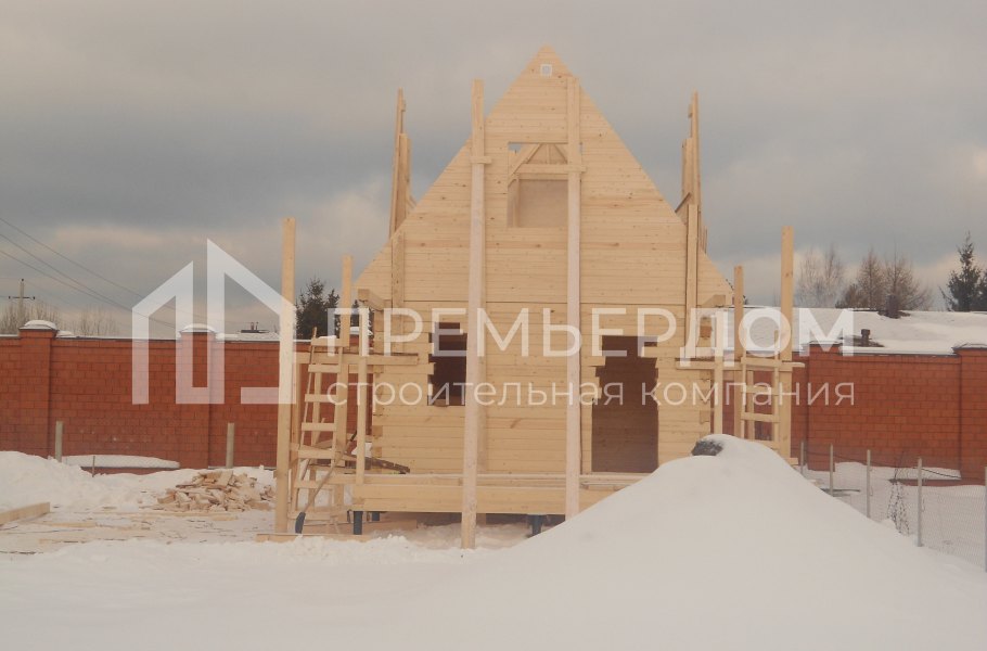 Фото со стройплощадок - Дом из бруса 4,5х8 м.