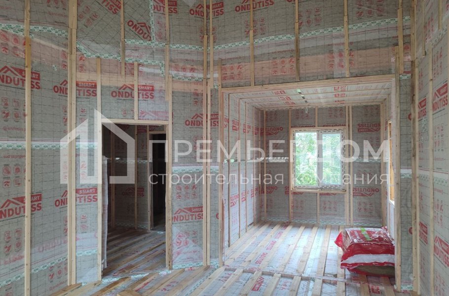 Фото со стройплощадок - Каркасный дом 9х10 м.