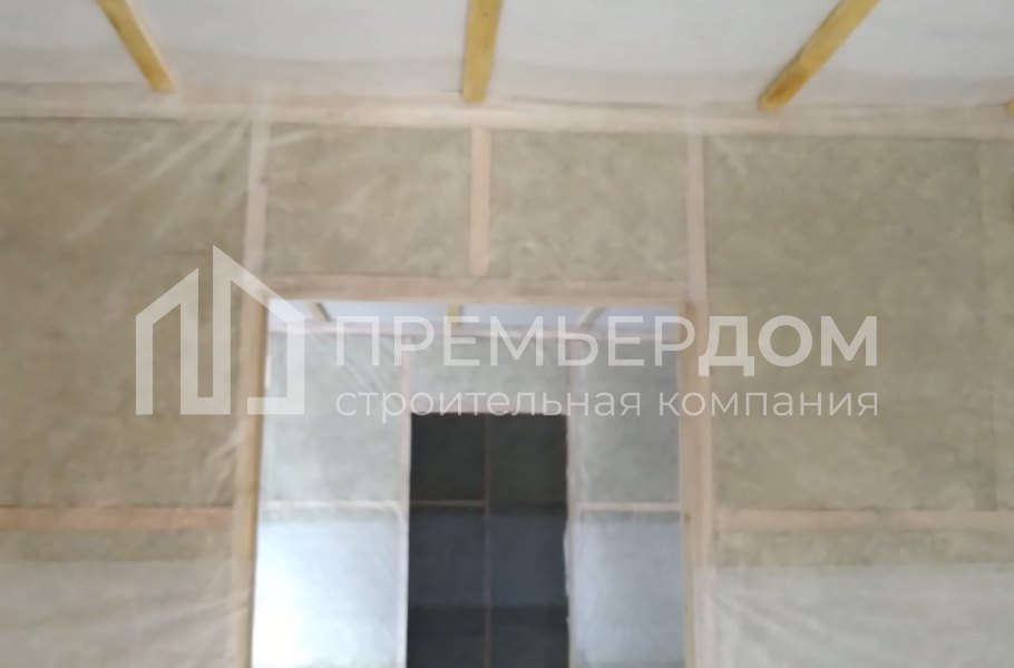 Фото со стройплощадок - Каркасный дом 9х10 м.