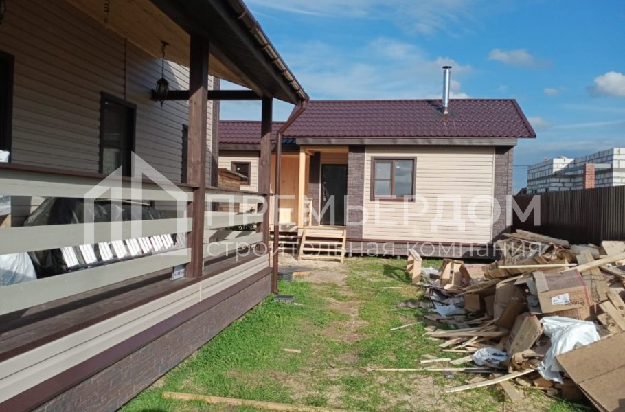 Фото со стройплощадок - Каркасная баня 4х10,5 м.