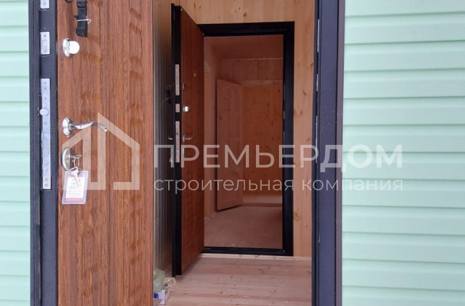 Фото со стройплощадок - Каркасный дом 8х8 м.