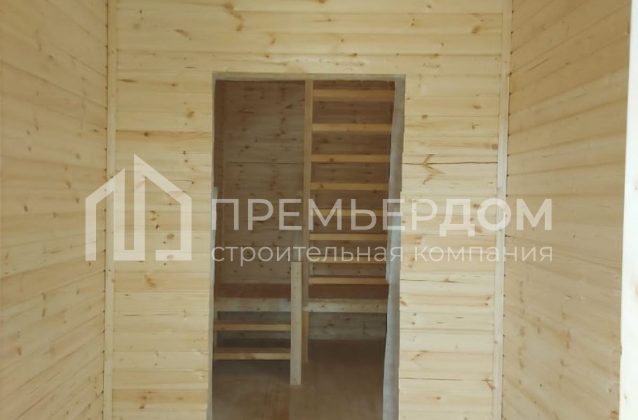 Фото со стройплощадок - Каркасный дом 8х8.5 м.