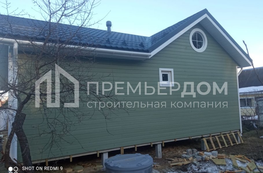 Фото со стройплощадок - Каркасный дом 8х9 м.