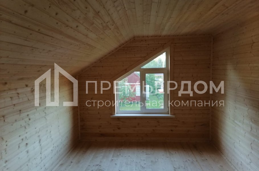 Фото со стройплощадок - Дом из бруса 9х9 м.