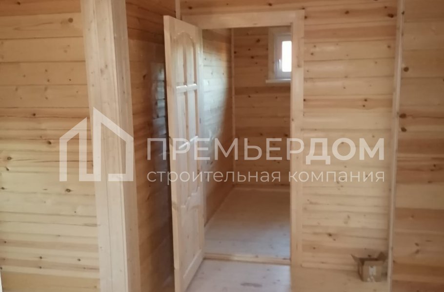 Фото со стройплощадок - Дом из бруса 9х9 м.