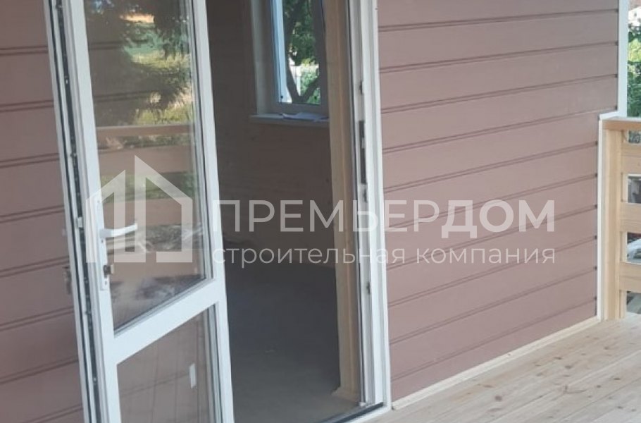 Фото со стройплощадок - Каркасный дом 8х9 м.