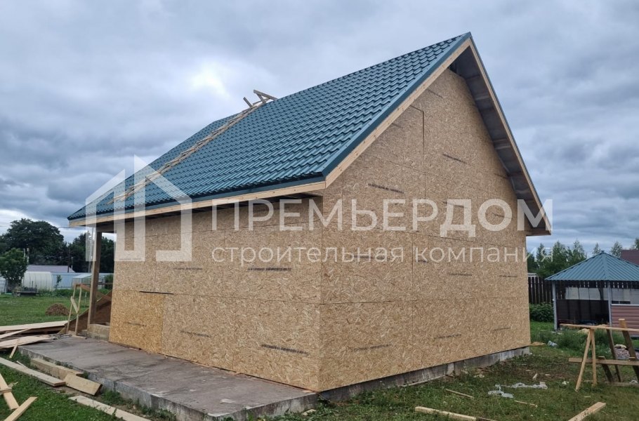 Фото со стройплощадок - Каркасный дом 8х8.5 м.