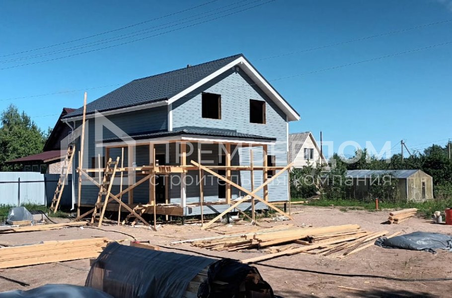 Фото со стройплощадок - Каркасный дом 9х10 м.