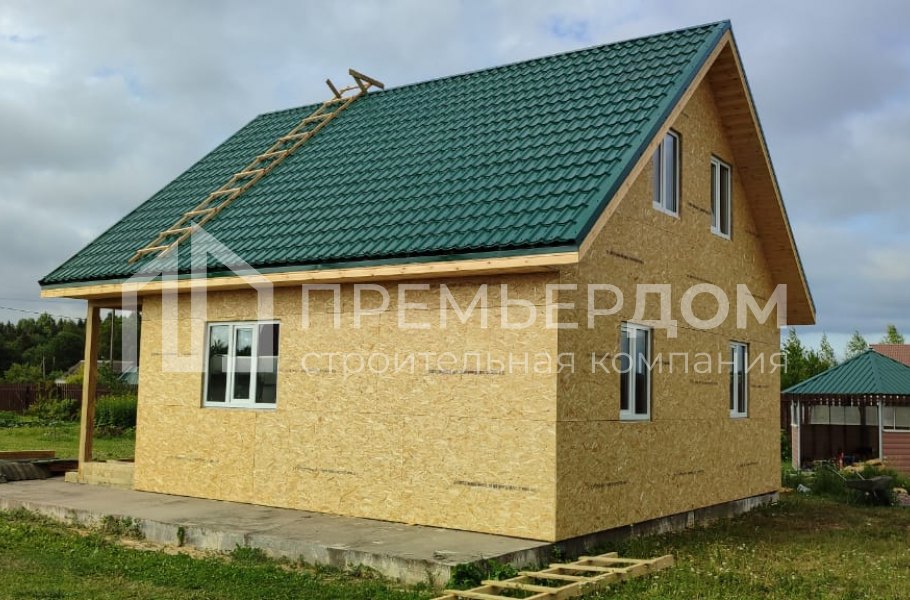 Фото со стройплощадок - Каркасный дом 8х8.5 м.