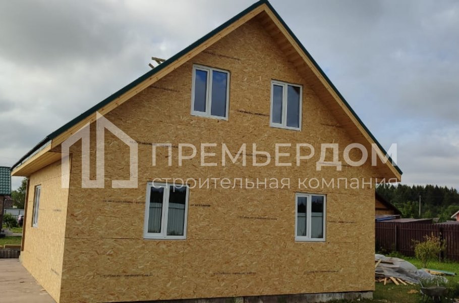 Фото со стройплощадок - Каркасный дом 8х8.5 м.